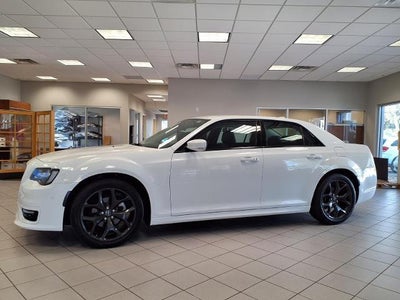 2022 Chrysler 300 Touring L