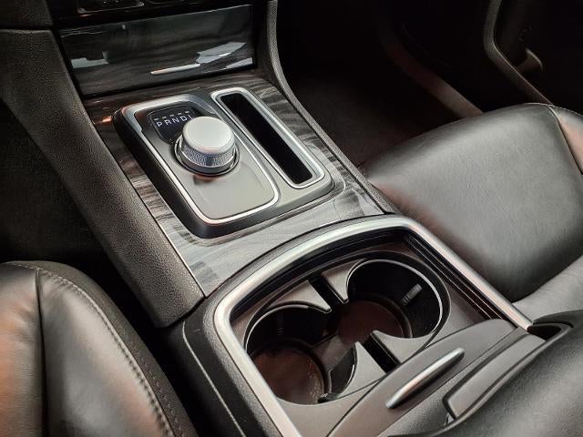 2022 Chrysler 300 Touring L