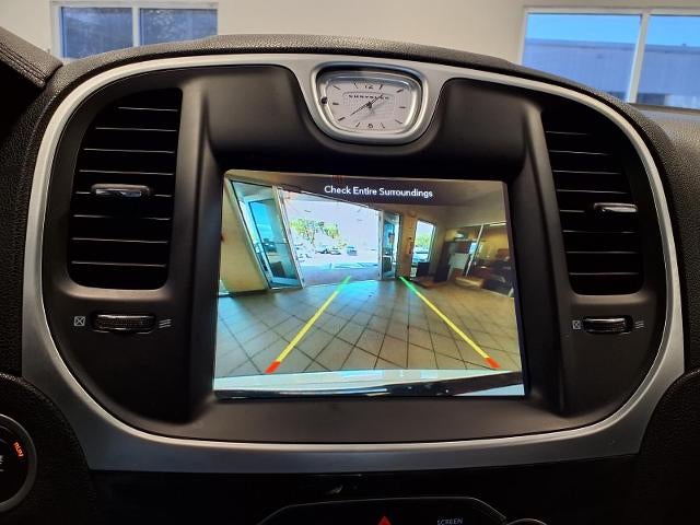 2022 Chrysler 300 Touring L