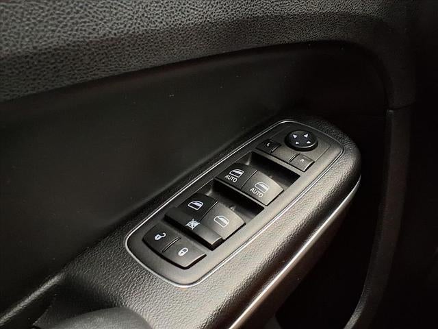 2022 Chrysler 300 Touring L