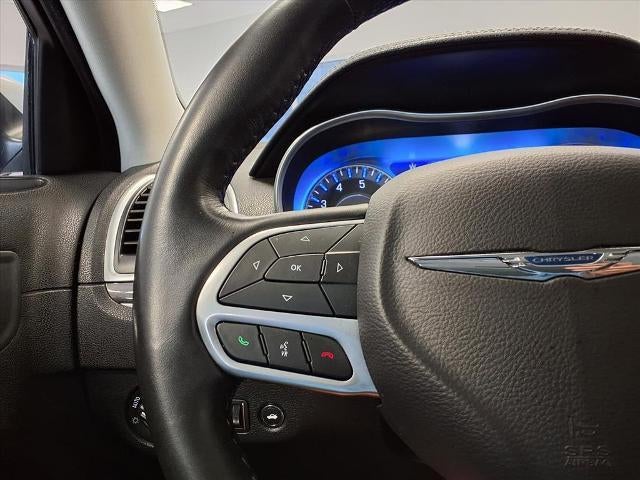 2022 Chrysler 300 Touring L