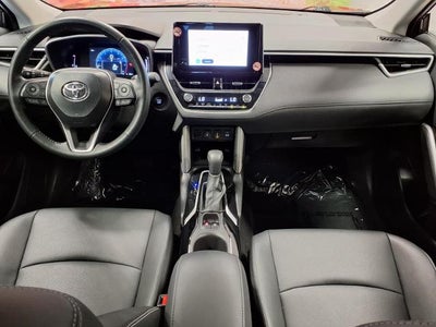 2025 Toyota Corolla Cross XLE