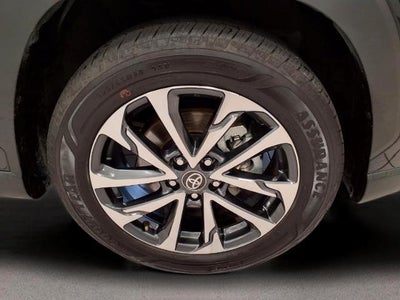 2025 Toyota Corolla Cross XLE