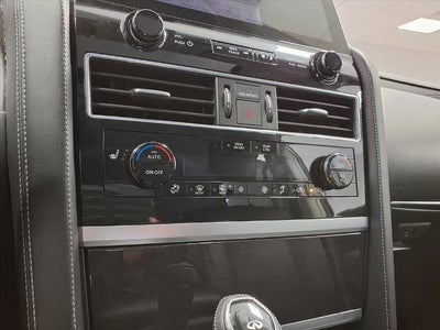 2023 INFINITI QX80 LUXE