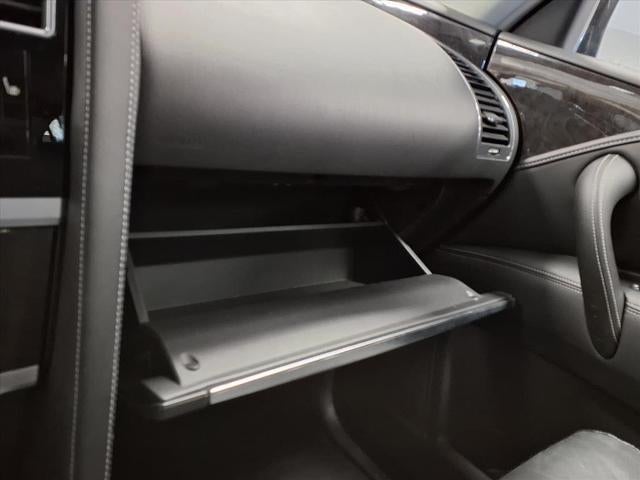 2023 INFINITI QX80 LUXE