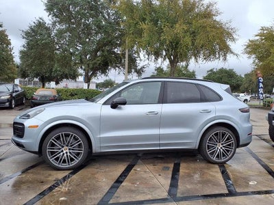 2022 Porsche Cayenne S
