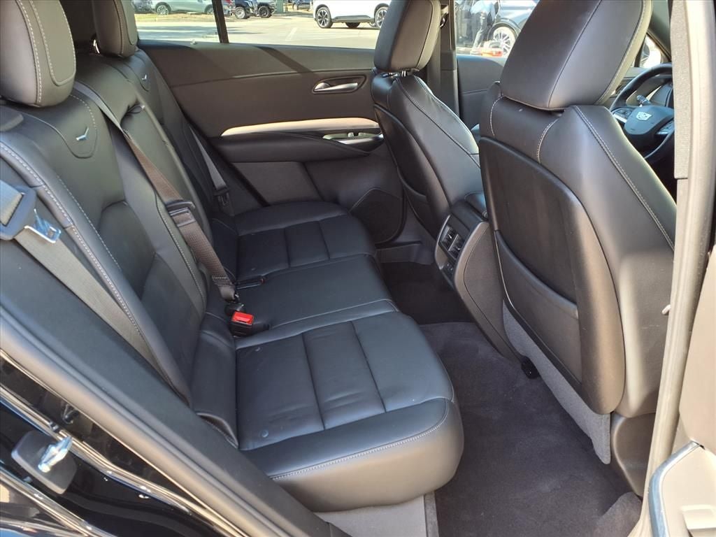 2023 Cadillac XT4 Premium Luxury