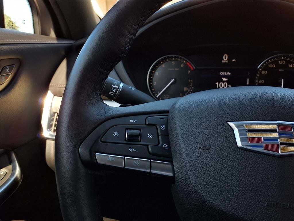 2023 Cadillac XT4 Premium Luxury