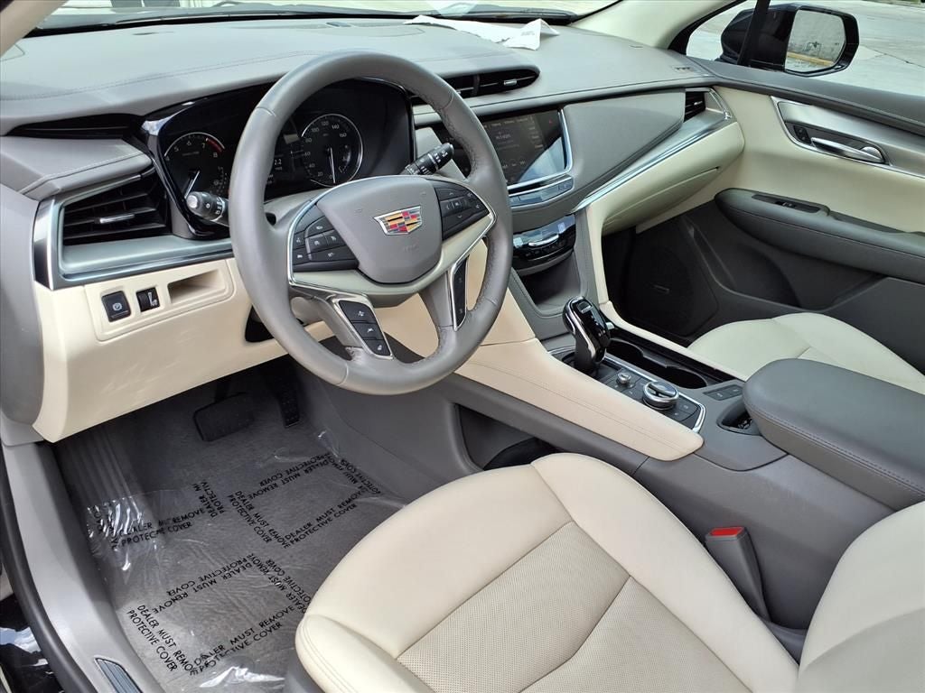 2022 Cadillac XT5 Premium Luxury