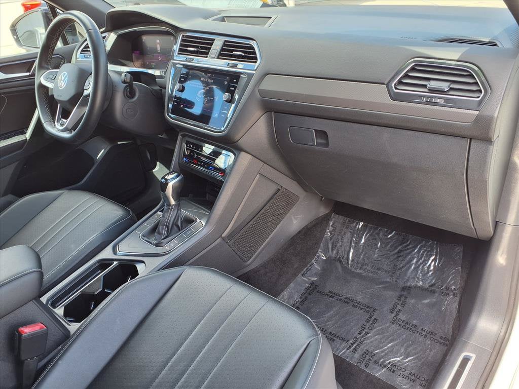 2023 Volkswagen Tiguan 2.0T SE R-Line Black