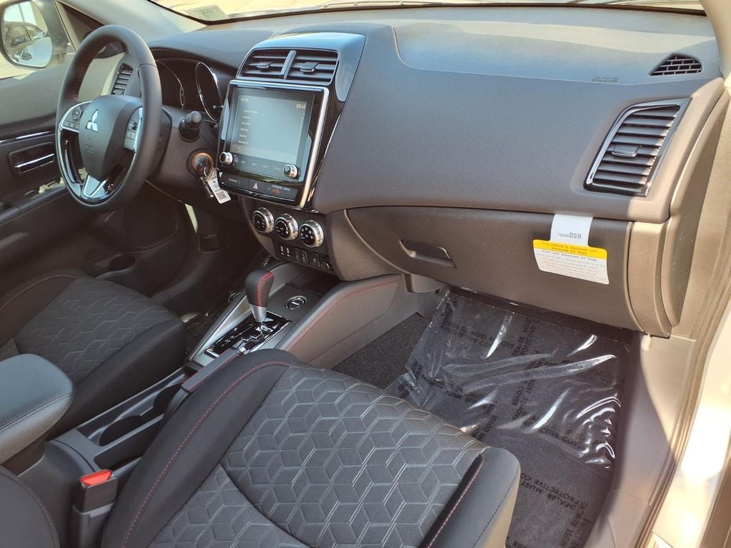 2026 Mitsubishi Outlander Sport 2.0 LE