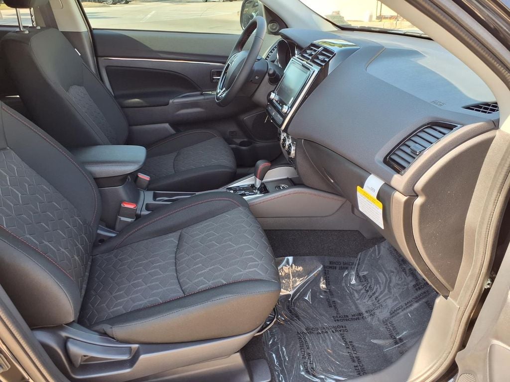 2026 Mitsubishi Outlander Sport 2.0 LE