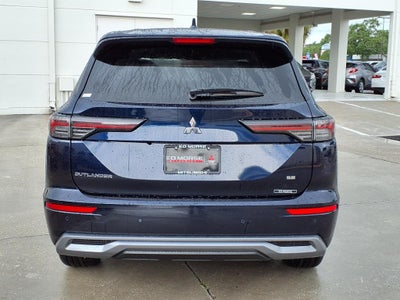 2025 Mitsubishi Outlander SE