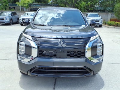 2026 Mitsubishi Outlander LE
