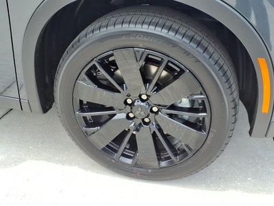 2026 Mitsubishi Outlander LE