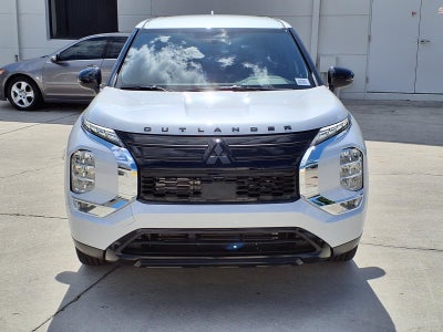 2026 Mitsubishi Outlander LE