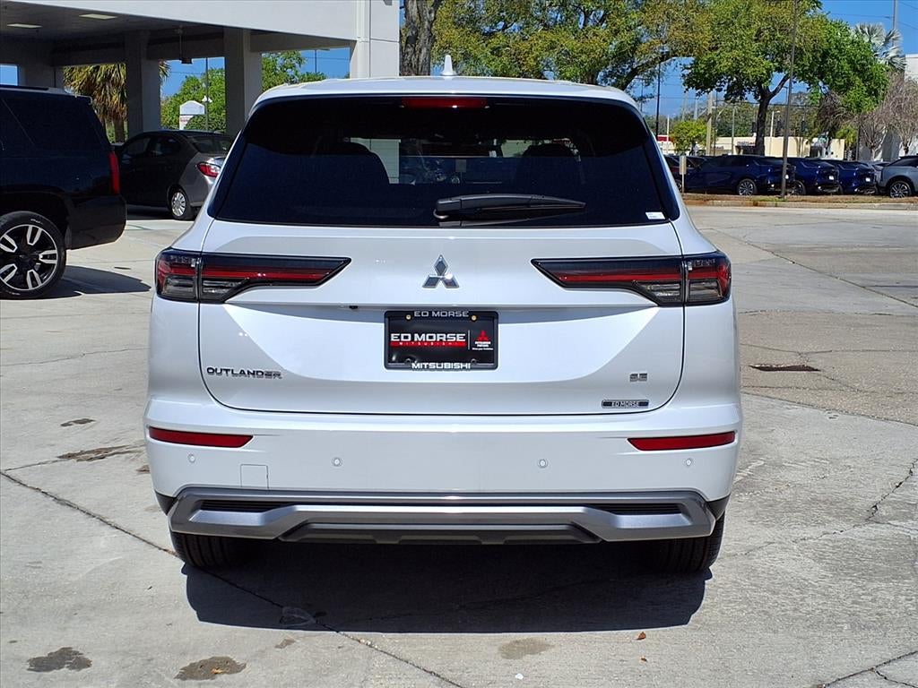 2026 Mitsubishi Outlander SE