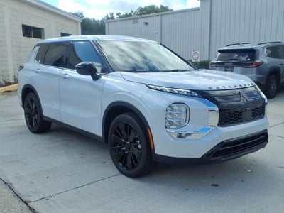 2026 Mitsubishi Outlander LE