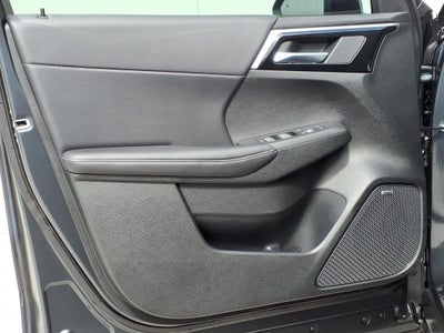 2026 Mitsubishi Outlander LE