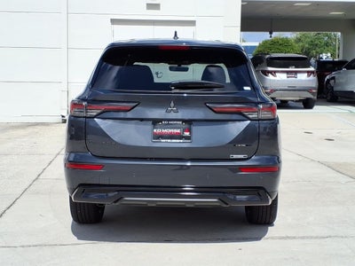 2026 Mitsubishi Outlander LE