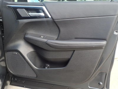 2026 Mitsubishi Outlander LE