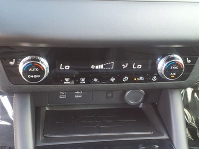 2026 Mitsubishi Outlander LE