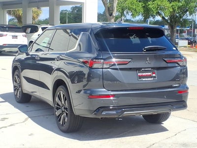 2026 Mitsubishi Outlander LE