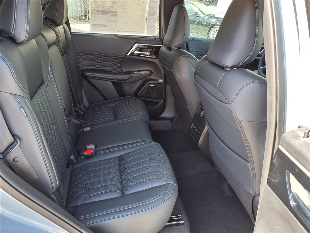 2026 Mitsubishi Outlander SEL