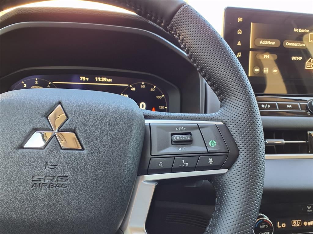 2026 Mitsubishi Outlander SEL