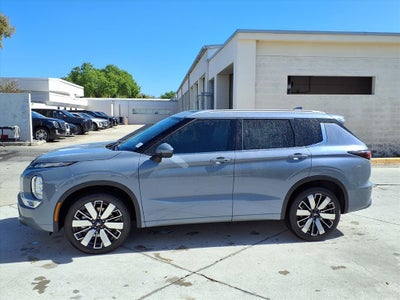 2026 Mitsubishi Outlander SEL