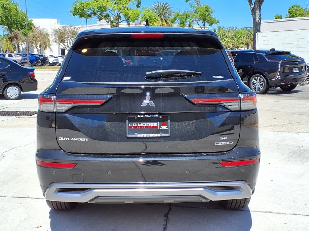 2025 Mitsubishi Outlander SE