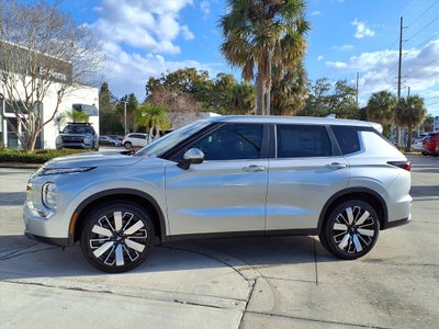 2026 Mitsubishi Outlander SE