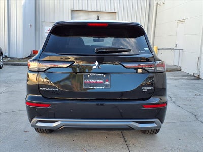 2026 Mitsubishi Outlander SE