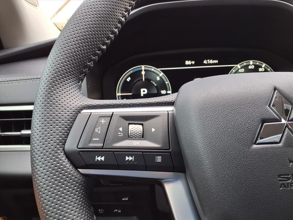 2025 Mitsubishi Outlander PHEV SE