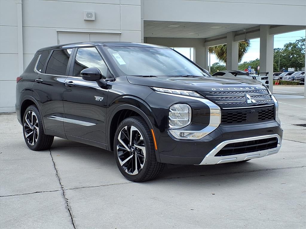 2025 Mitsubishi Outlander PHEV SE