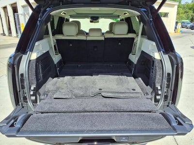 2025 Land Rover Range Rover SE LWB