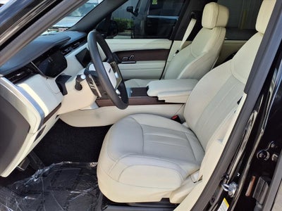 2025 Land Rover Range Rover SE LWB