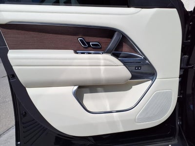 2025 Land Rover Range Rover SE LWB