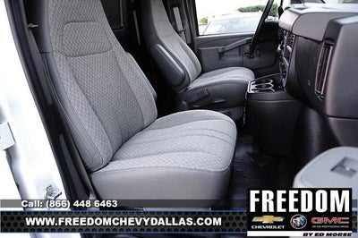 2025 GMC Savana Cargo Base