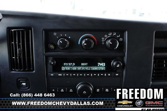 2025 GMC Savana Cargo Base