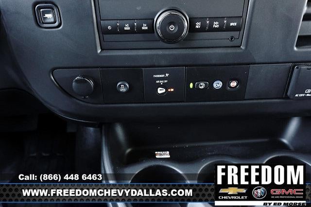 2025 GMC Savana Cargo Base