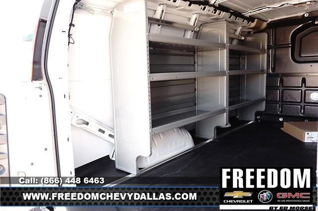 2025 GMC Savana Cargo Base