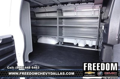 2025 GMC Savana Cargo Base