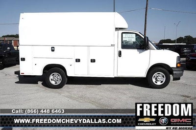 2026 Chevrolet Express Cutaway 3500 Base