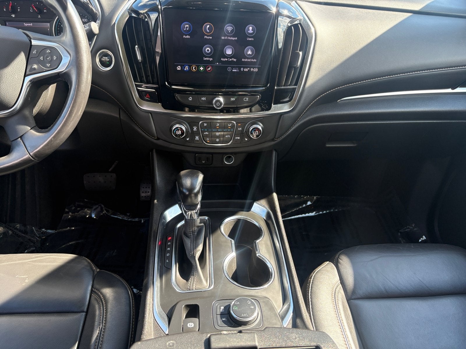 2021 Chevrolet Traverse LT Leather