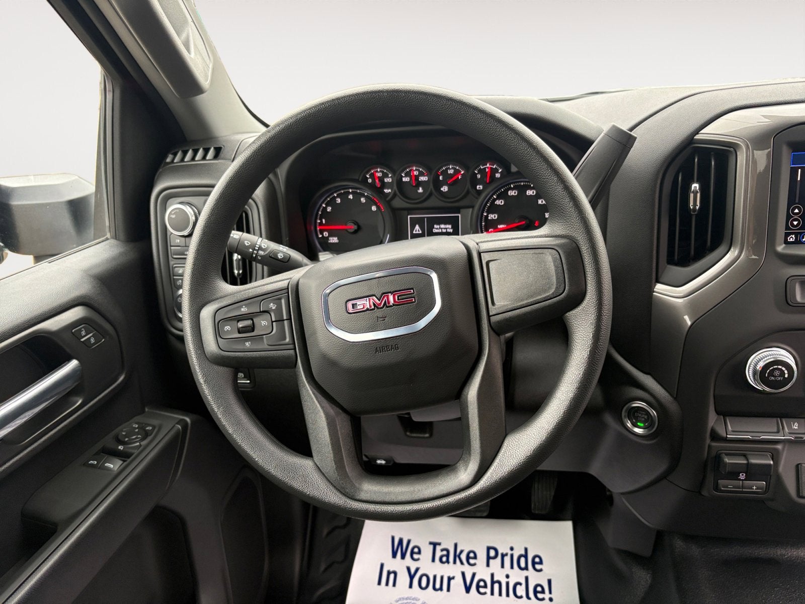 2025 GMC Sierra 2500 HD Pro