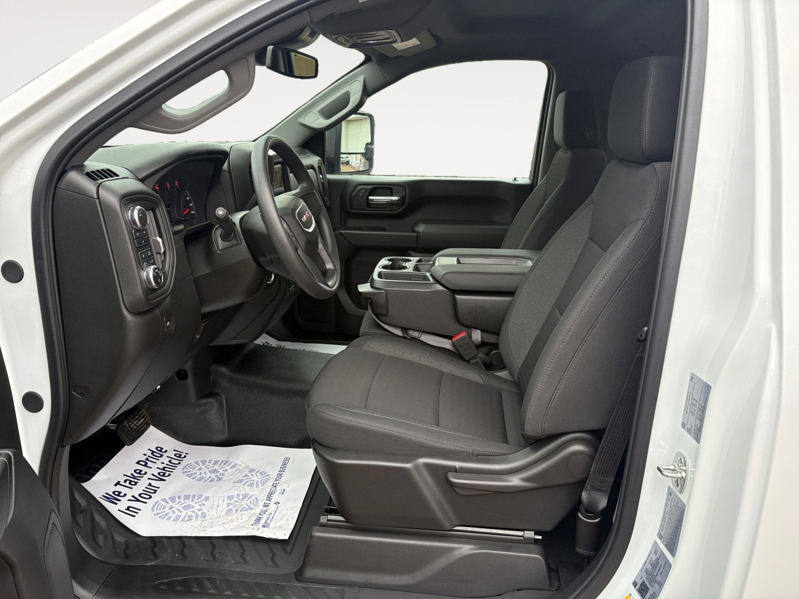 2025 GMC Sierra 2500 HD Pro