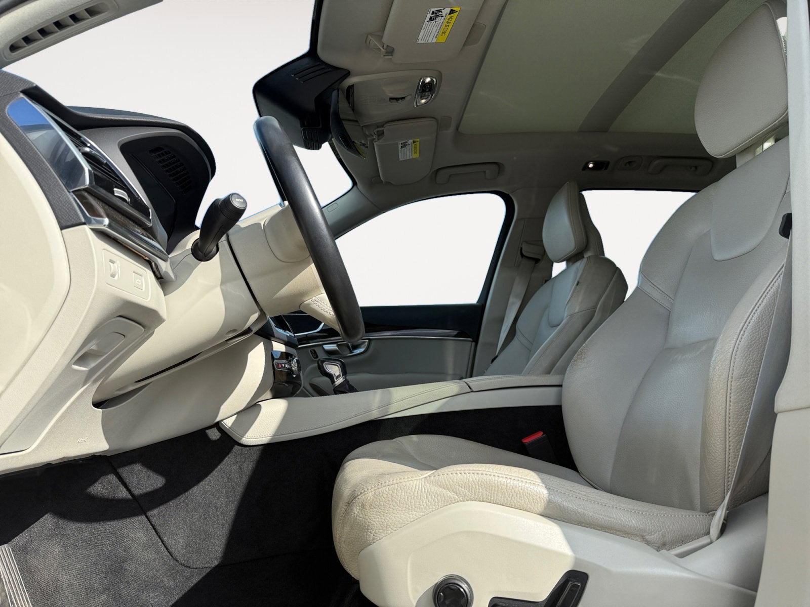 2018 Volvo XC90 T5 Momentum