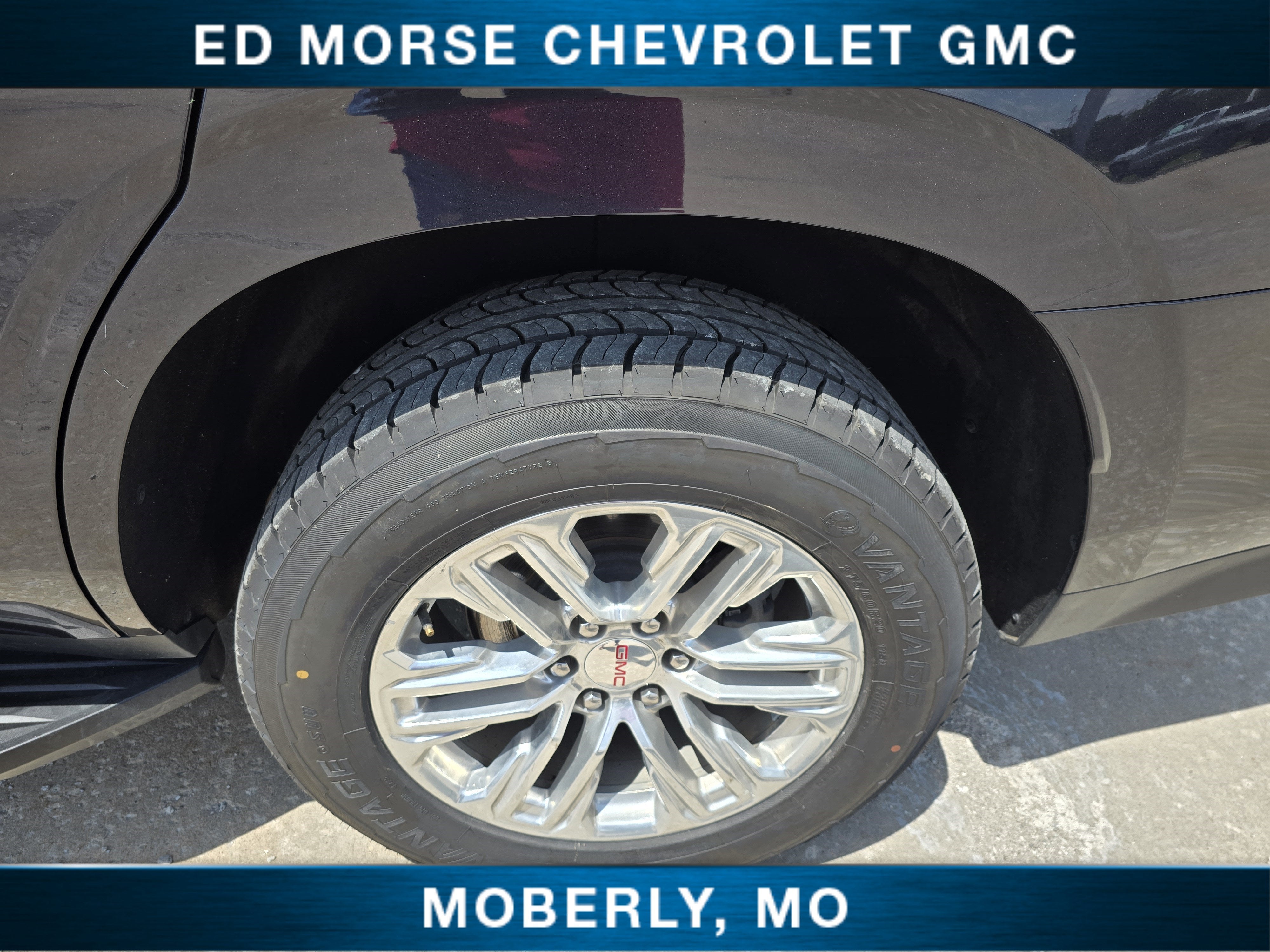 2024 GMC Yukon SLT