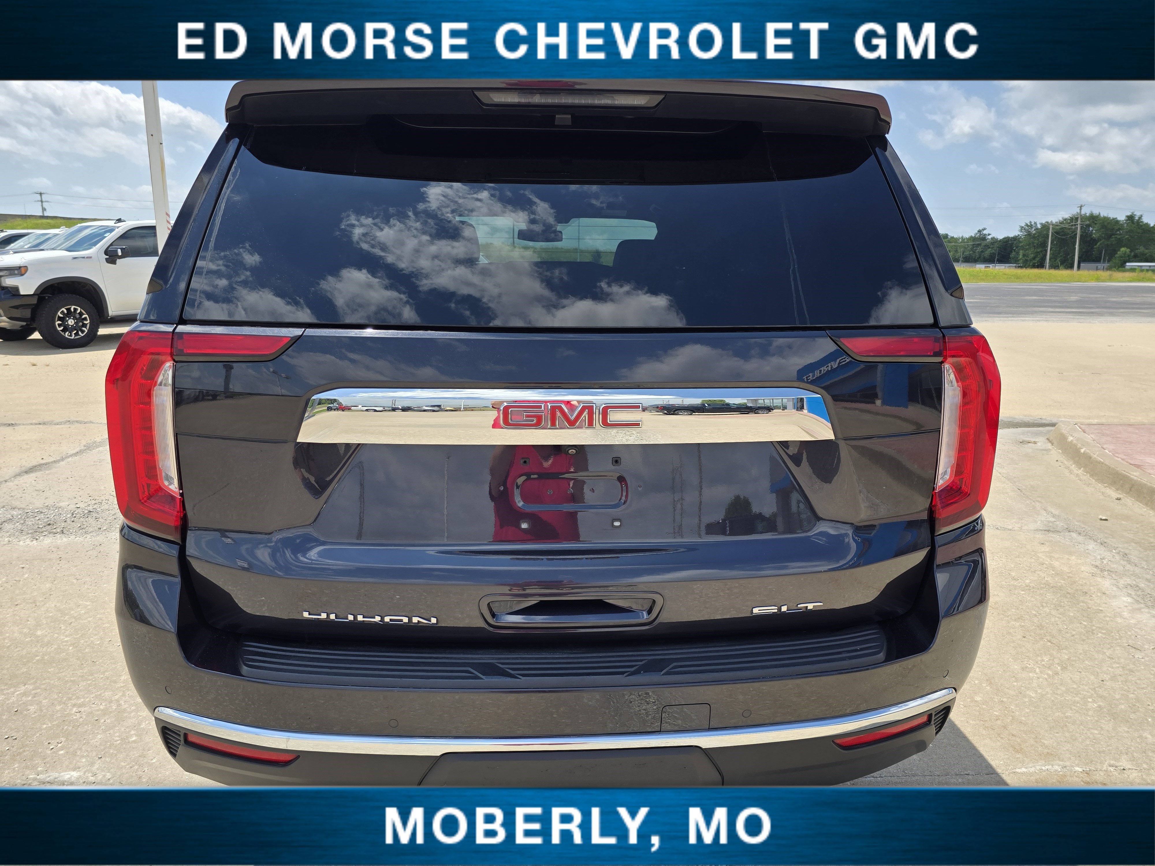 2024 GMC Yukon SLT